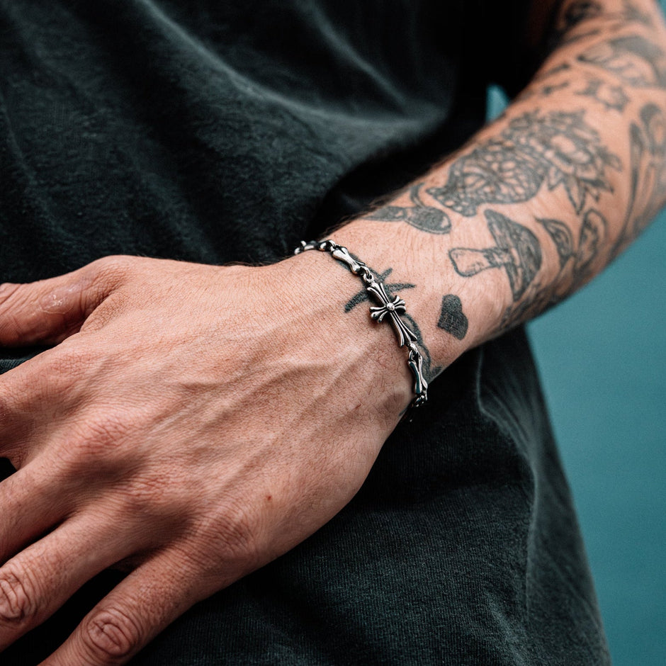 Pulseira Crossbones - O Segredo da Mortalidade