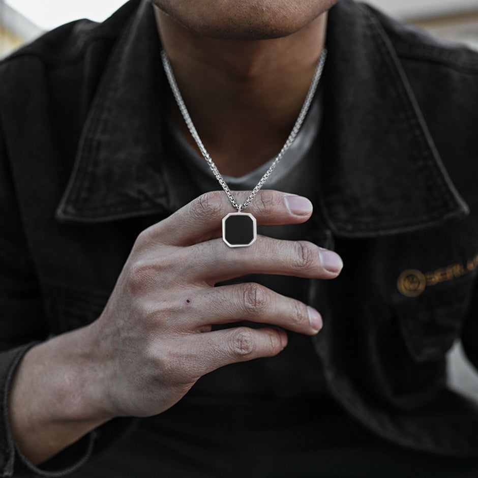 Colar Masculino Pingente de Ônix Preto - Ouro