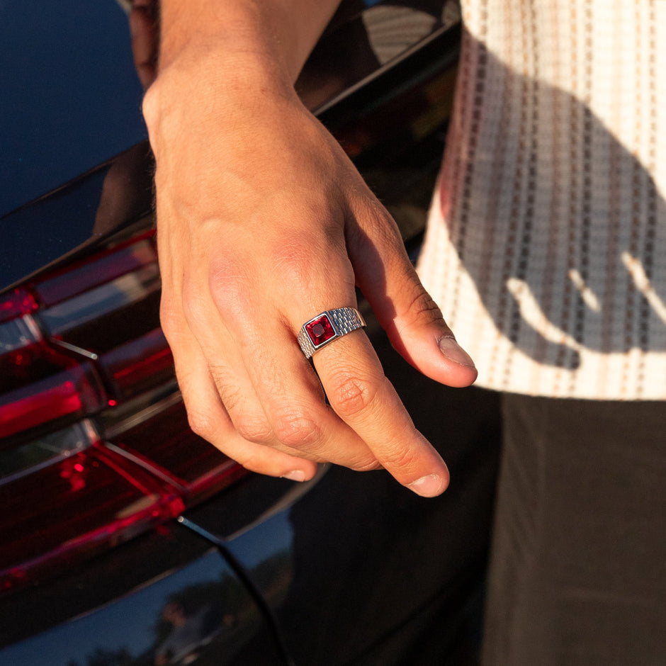 Anel Masculino Relíquia Vermelha