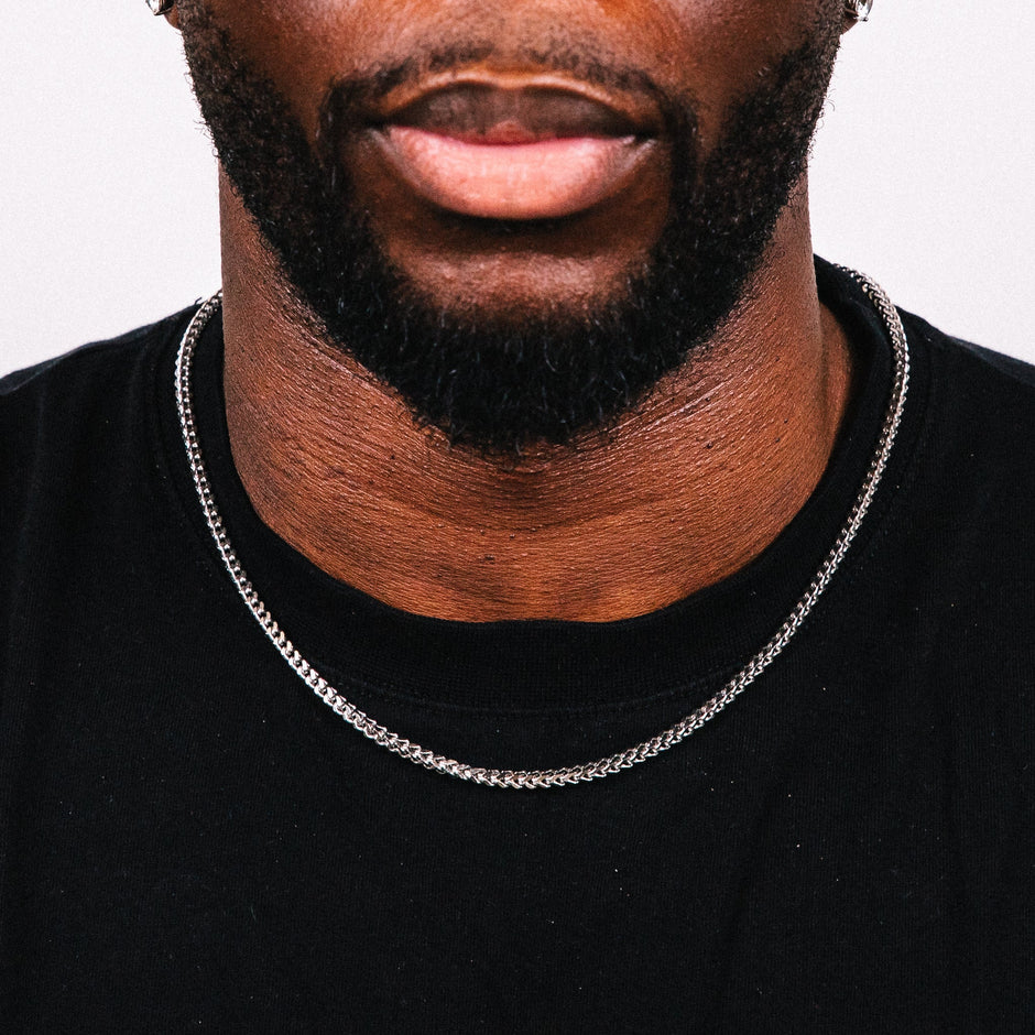 Corrente Masculina Caminhante