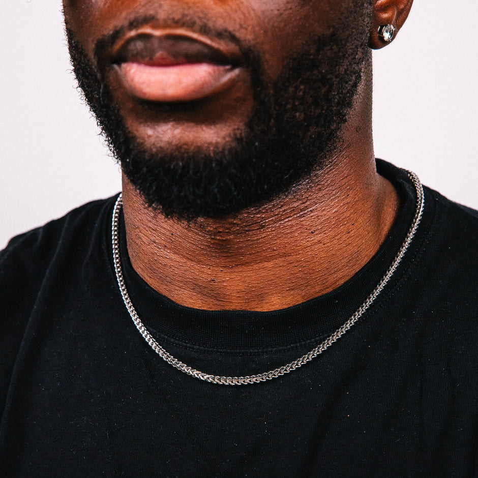 Corrente Masculina Caminhante