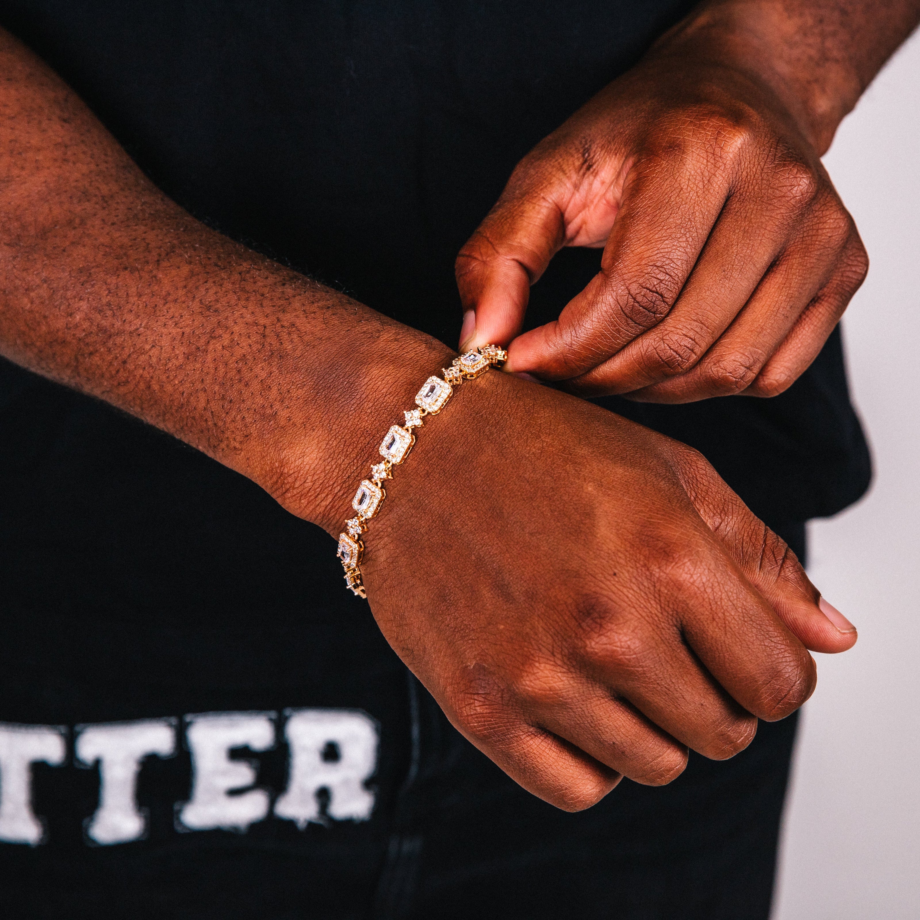 Pulseira Masculina Crowncut (Ouro)