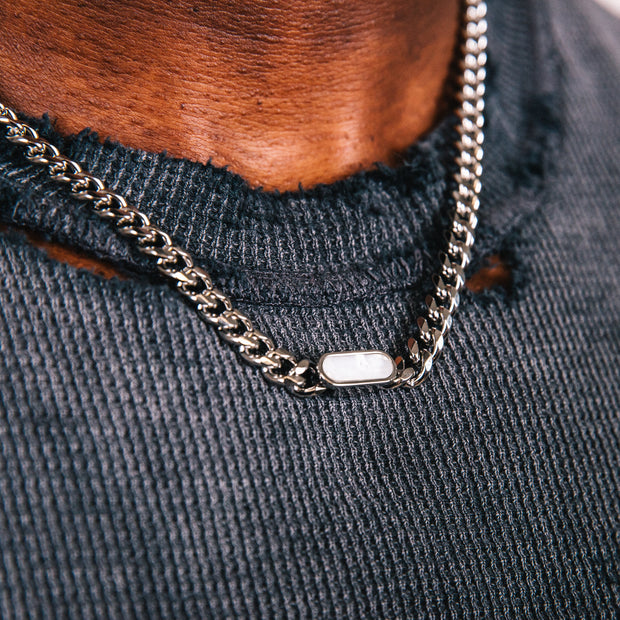 Corrente Masculina Riot de Pérolas