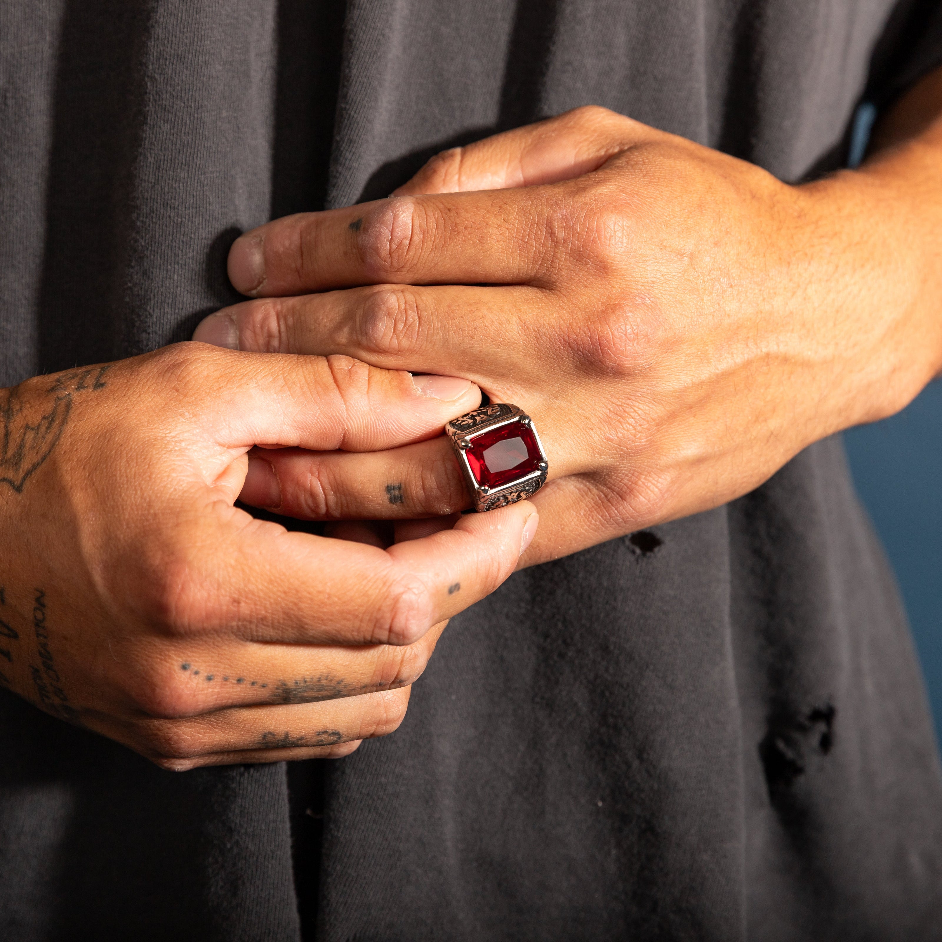 Anel Blood Dominus - O Legado da Linhagem