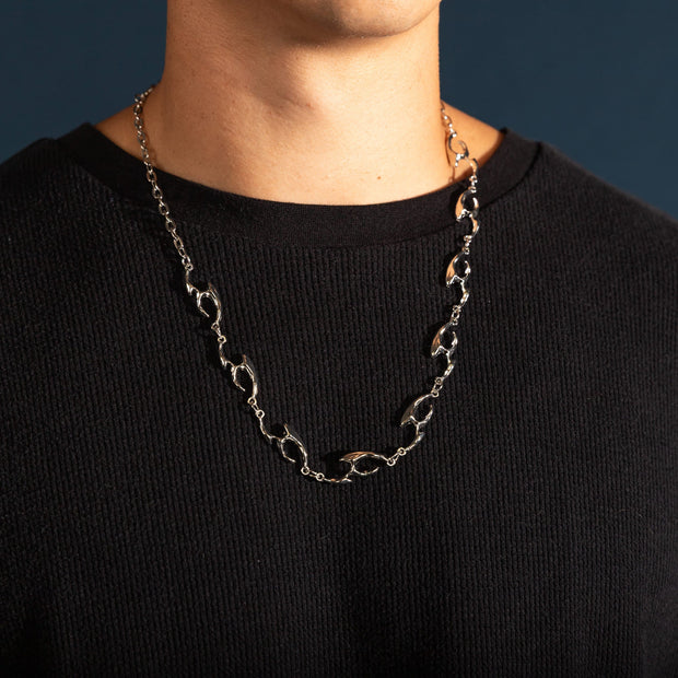 Colar Liquid Oath - O Voto Silencioso