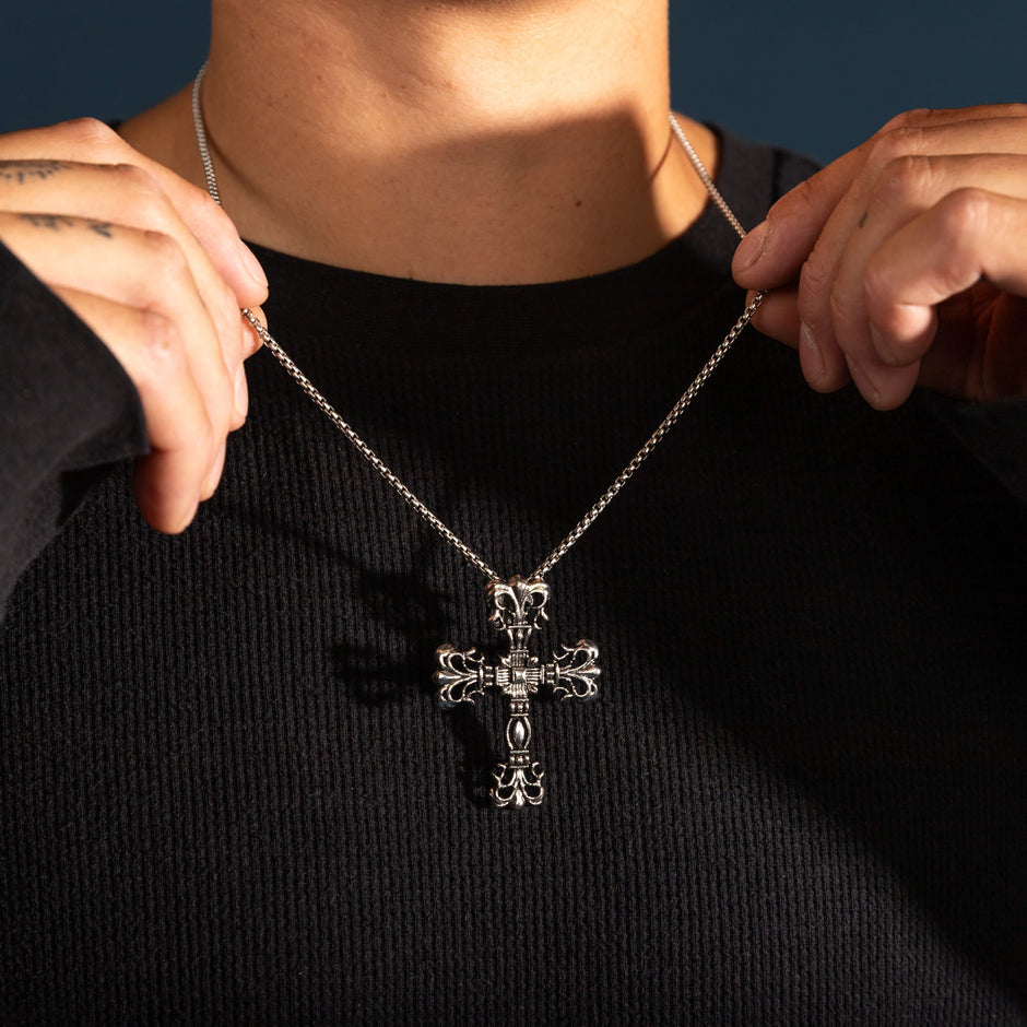 Colar Saintless - Fé Sem Salvação