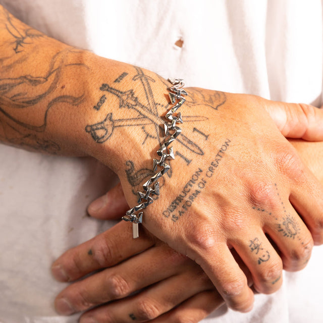 Pulseira Cutthroat - Estilo Implacável