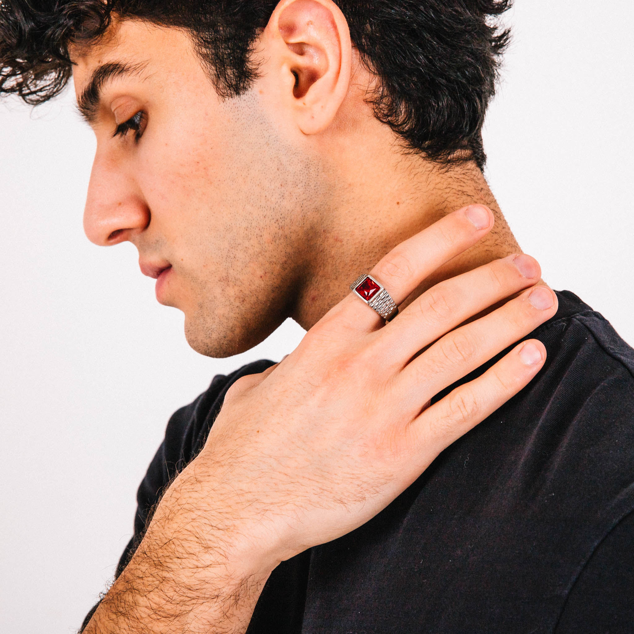 Anel Masculino Relíquia Vermelha