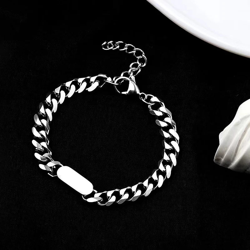 Pulseira Masculina Corrente Cubana Pingente Oval