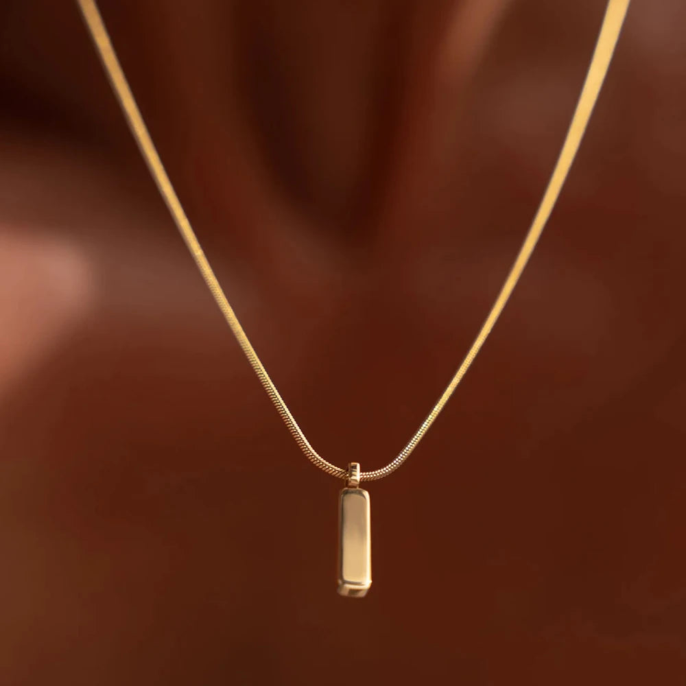 Colar Minimalista Com Pingente Malha serpente - 1 mm