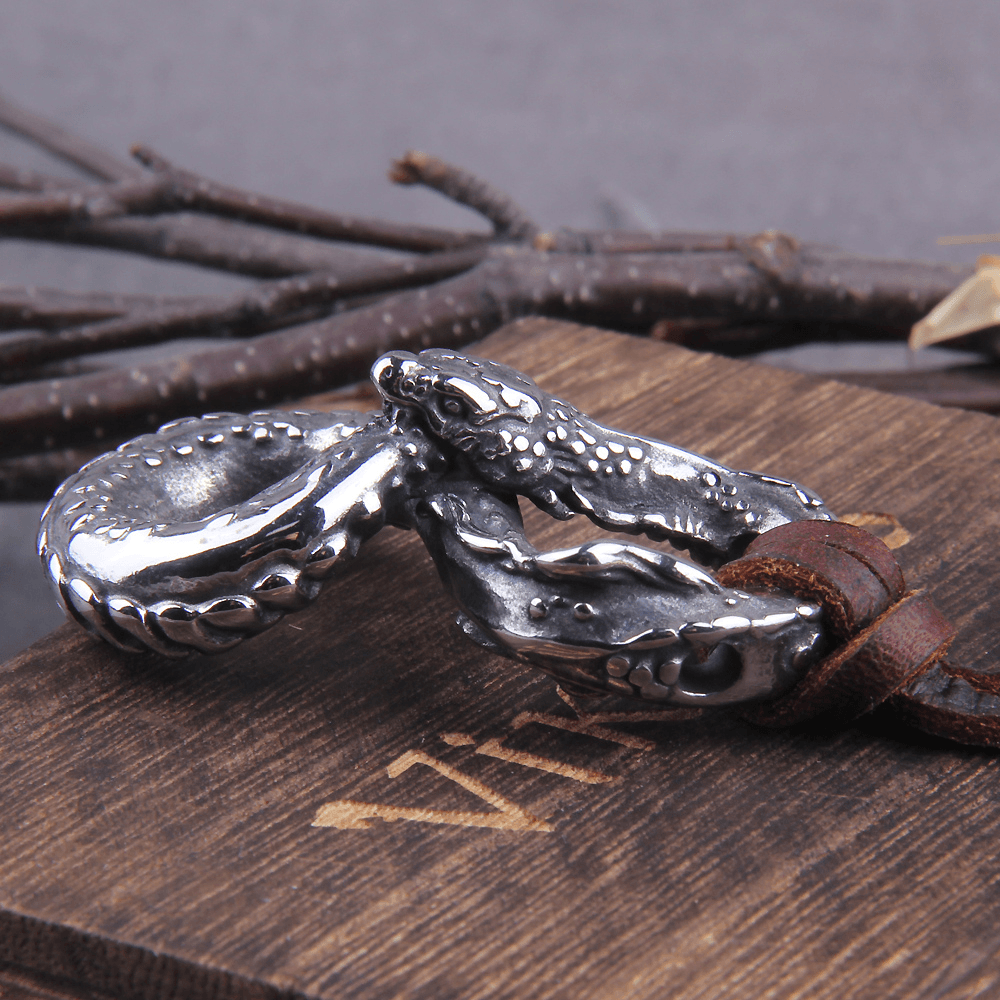 Colar Dragão Nórdico + Caixa de Madeira - Loja Hey Dude