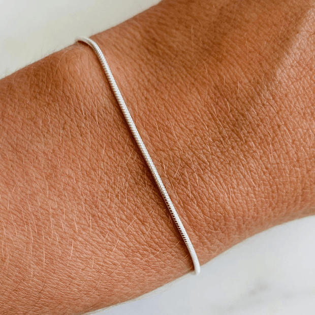Pulseira Minimalista de Aço Prata - 2mm/3mm/4mm - Loja Hey Dude