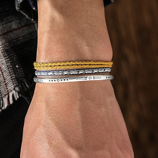 Conjunto de Pulseiras Budistas com Bracelete em Prata Tibetana - Amizade - Loja Hey Dude