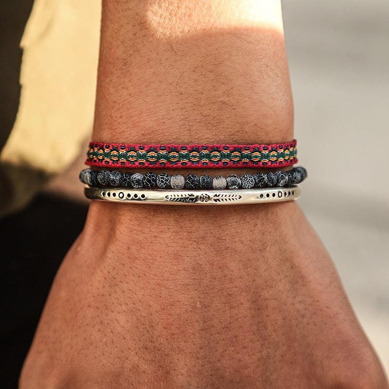 Conjunto de Pulseiras Budistas com Bracelete em Prata Tibetana - Resistência - Loja Hey Dude