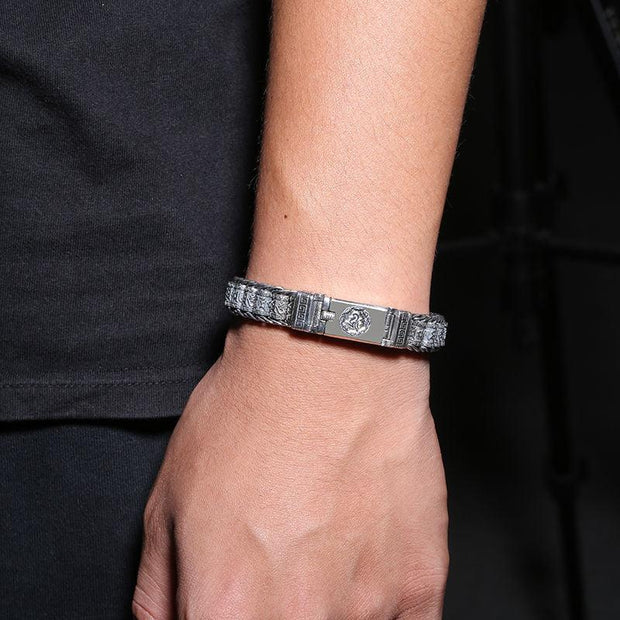 Pulseira da Sorte com Escritas Budistas Banhado A Prata - Loja Hey Dude